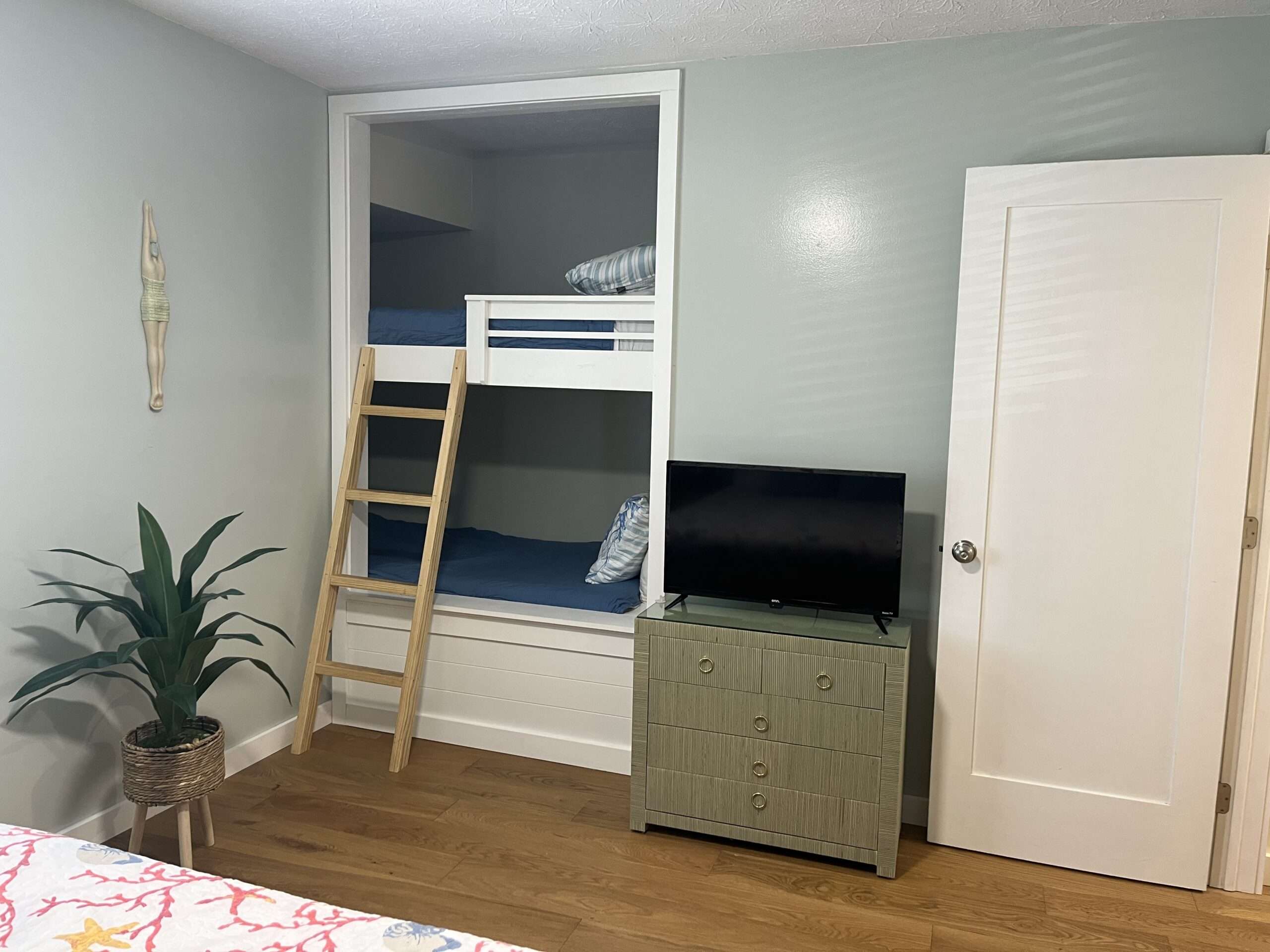 Remodeled Gulf Highlands Beach Fun – Sleeps 8! 2 bed & 2 1/2 bath