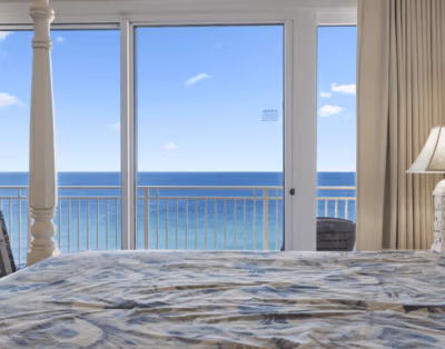 “Gulf‑Front Horizon • Spacious 3BR on the 11th Floor”
